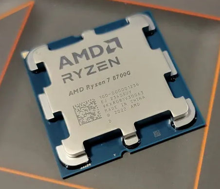 AMD Ryzen 7 8700G